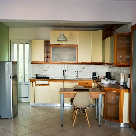 度假居 Among The Pines *